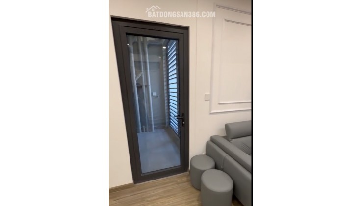Chính chủ cần bán gấp trong tháng căn 2PN SA5 The Sakura, DT 66m2 giá 3,4 tỷ.